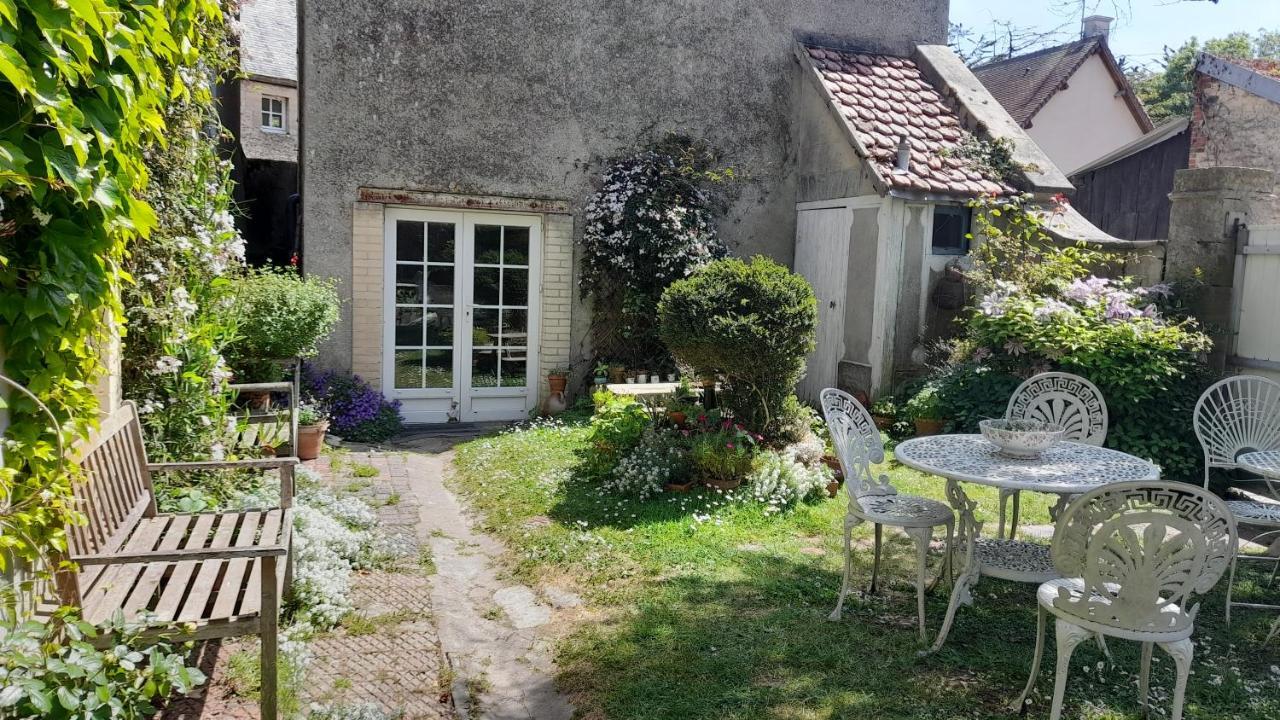 Bed and Breakfast Abrigermaine Arromanches-les-Bains Exterior foto